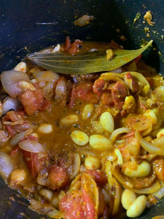 Step 2.1: Add turmeric, coriander powder, red chilli powder, salt and garam masala
