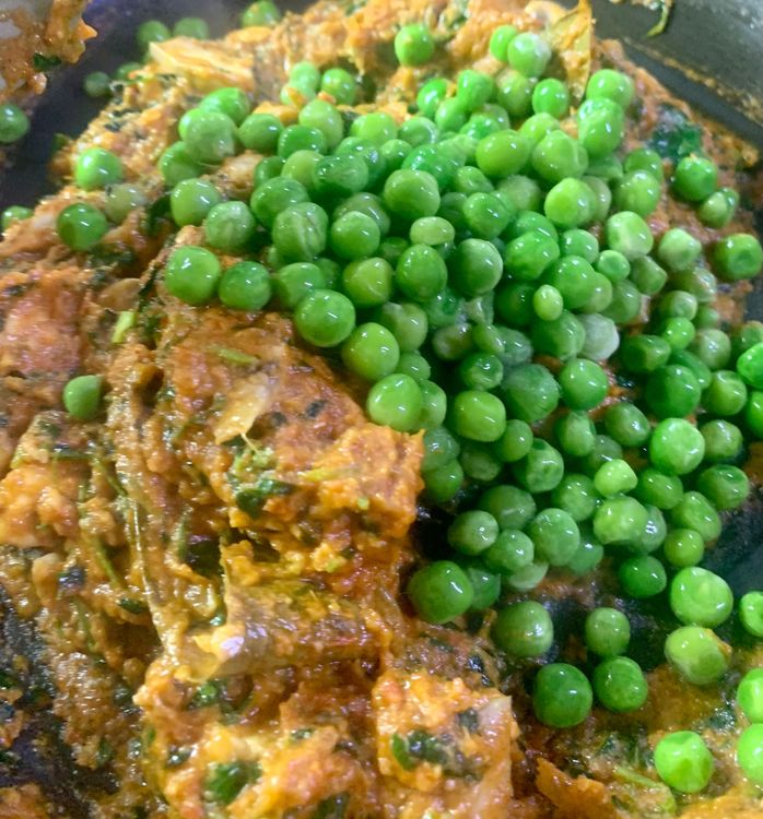 Step 2.1: Now add peas and the sauteed mushrooms to the pan