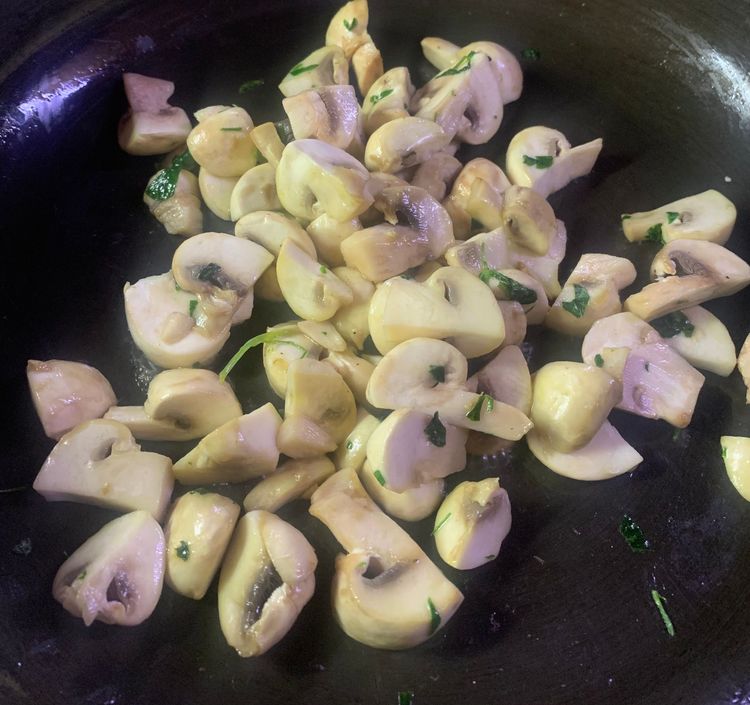 Step 2.1: In the same pan, brush a little oil, saute the chopped mushrooms for 2-3 minutes, and keep aside