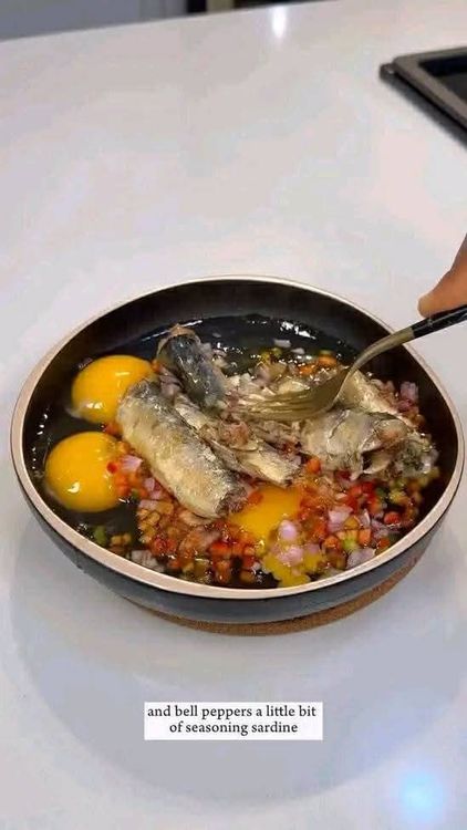 Step 1.4: Add the sardine and mash it into the mixture