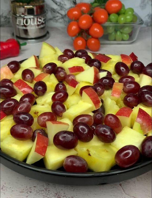 Step 1.1: Chop your apple into pieces