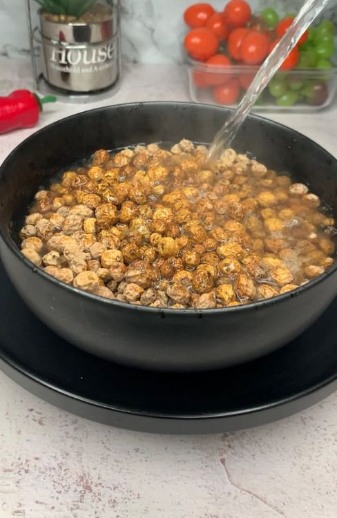 Step 1.2: Wash and blend tigernut and clove with water