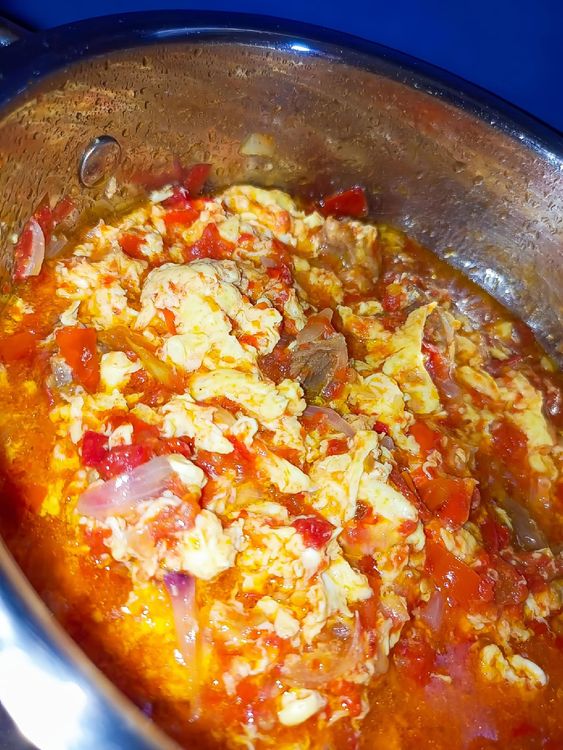 Step 1.1: Stir for 2 minutes to allow the sauce to incorporate into the eggs properly