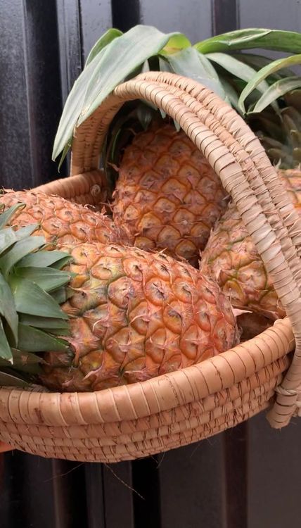 Step 1.1: Wash the pineapples and ginger thoroughly before peeling