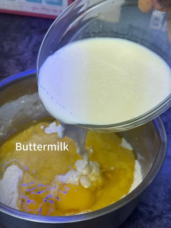 Step 1.4: Add eggs, vegetable oil, buttermilk, and vanilla flavor
