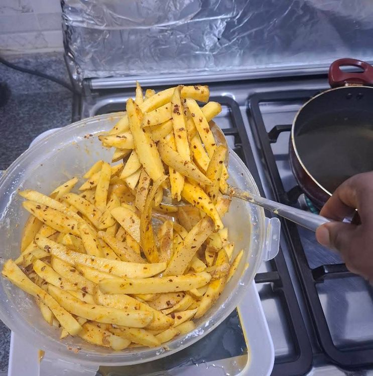 Step 1.1: Heat oil in a pan