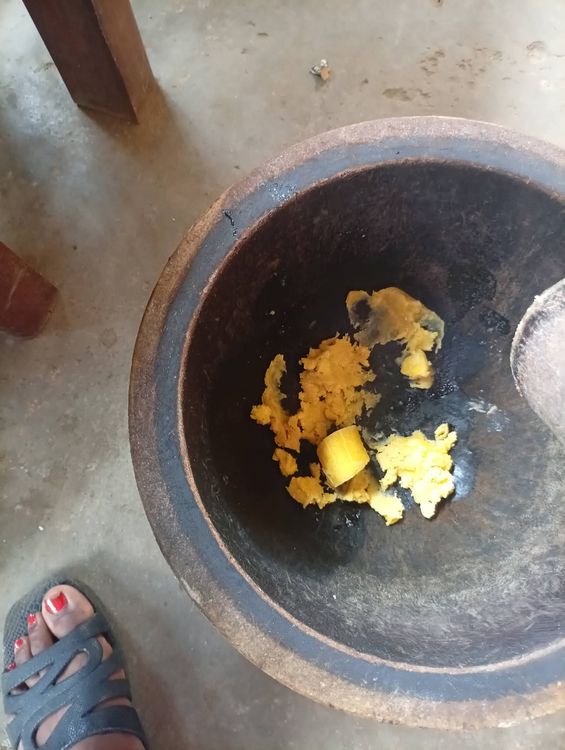 Step 1.4: Pound the boiled plantains to achieve a smooth swallow texture