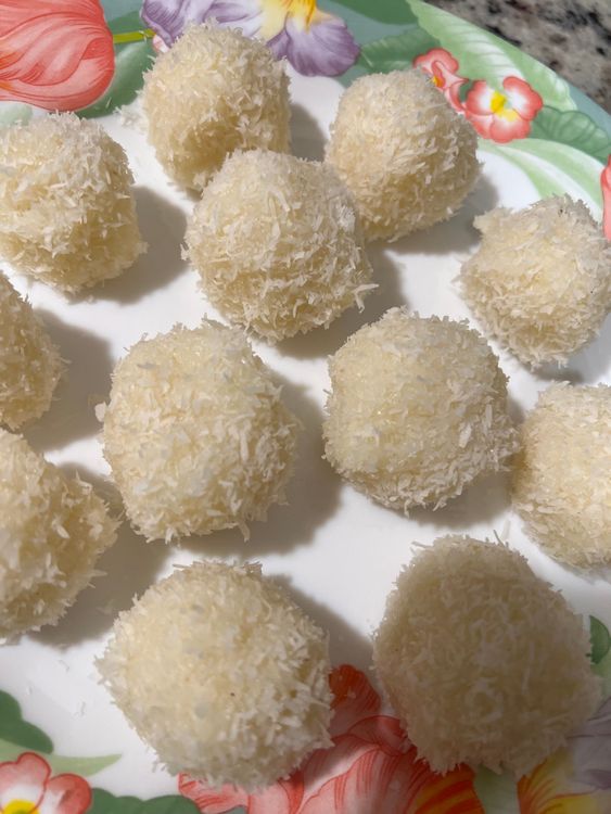 Step 1.1: Enjoy the coconut laddu!