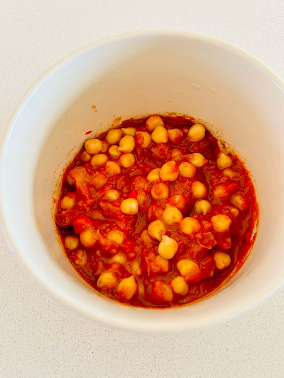 Step 1.1: Add the chickpeas and stir to combine