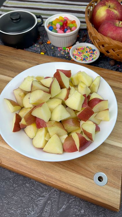 Step 1.2: In a medium pan, add the chopped apples and water