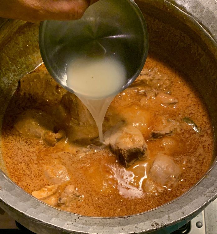 Step 3.1: Add lemon juice, kasuri methi and garam masala and stir for a minute