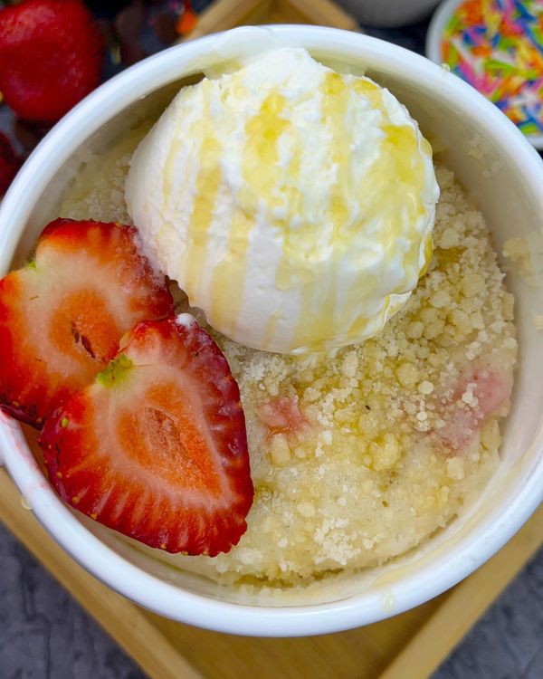 Easy Strawberry Streusel Mug Cake (1-Minute Microwave Recipe!)| Strawberry Mug Cake Recipe recipe