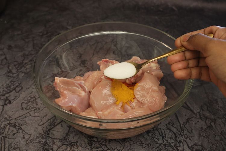 Step 1.4: Marinate the chicken