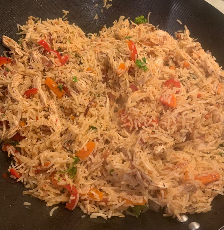 Step 2.2: Garnish with fresh parsley leaves and serve hot