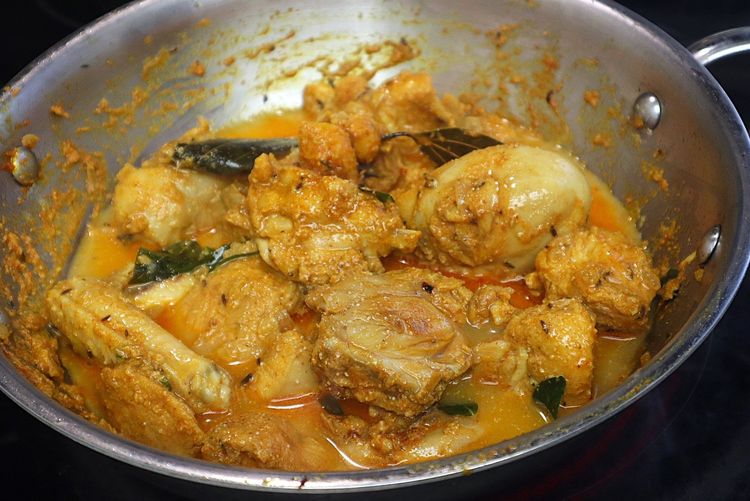 Step 1.2: Add the required water until the chicken is immersed