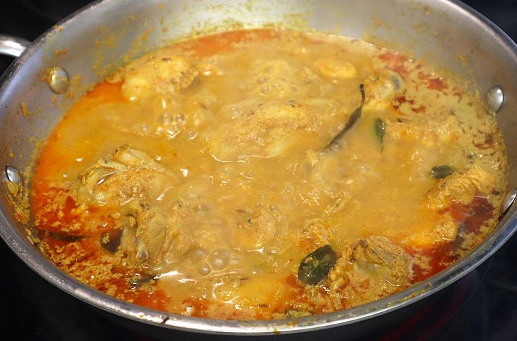 Step 1.2: Close the lid of the pan and cook over medium heat for 10 to 15 minutes with frequent stirring