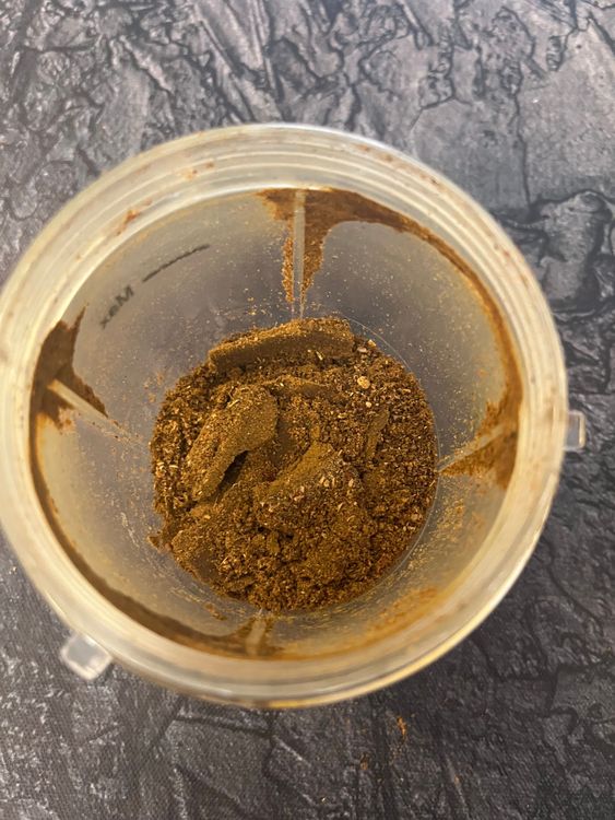 Step 3.2: Grind into a fine powder to make pulihora podi