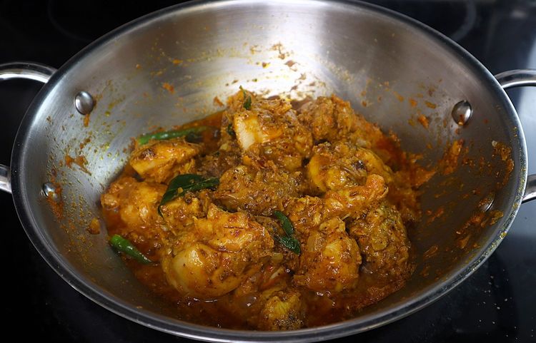 Step 3.4: Cover and cook for 5 minutes until oil releases