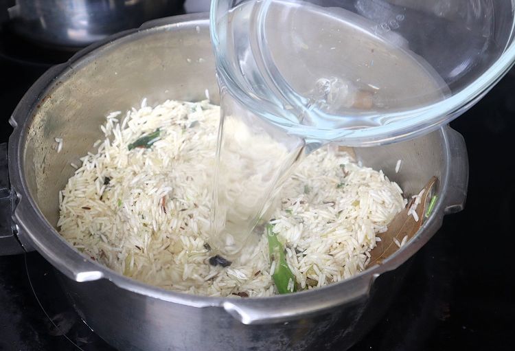 Step 1.2: Add boiled water and adjust the salt