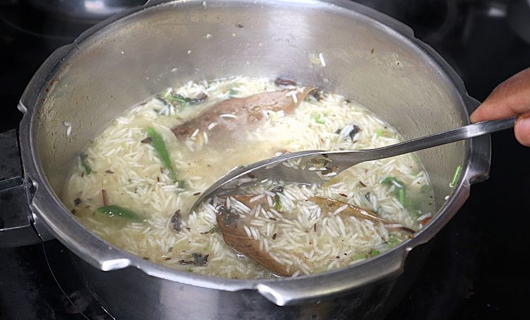 Step 1.4: Add boiled water and adjust the salt
