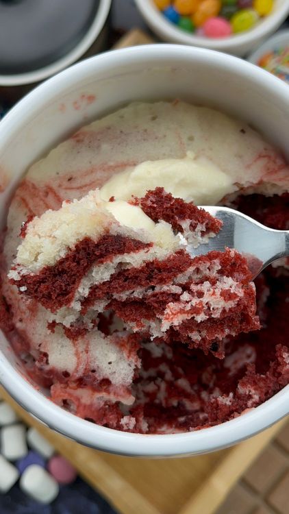 Step 5.3: Top with cream cheese frosting for a classic pairing or drizzle with white chocolate glaze for added sweetness