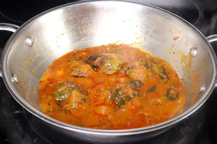 Step 2.1: Once the oil floats on top of the curry, turn off the stove