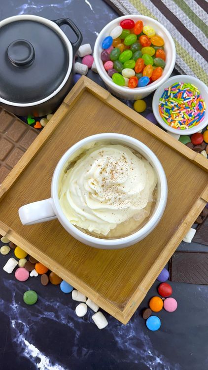 Step 1.1: Finish with whipped cream and a sprinkle of cinnamon powder