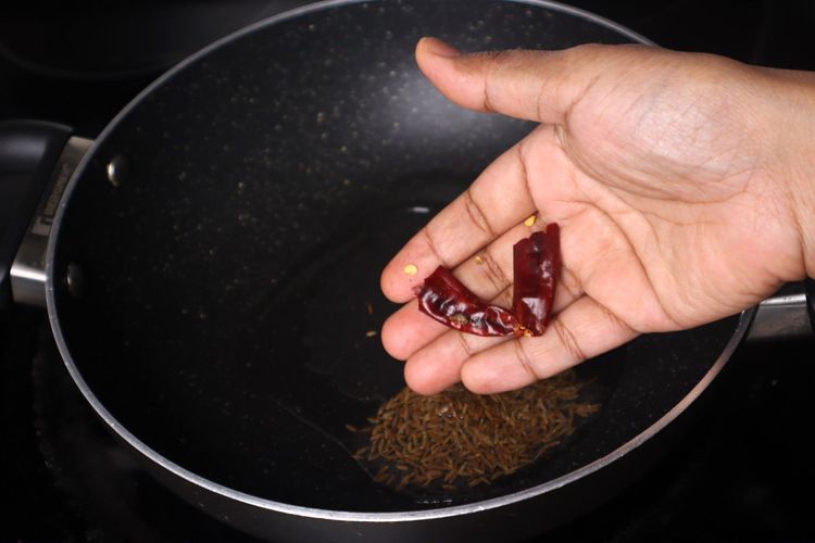 Step 2.3: In a kadai, add 2 tbsp oil on medium flame
