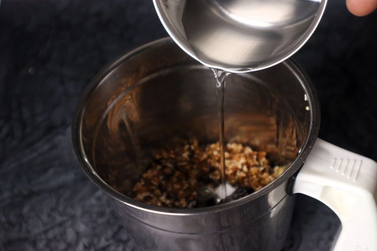 Step 1.4: Transfer the roasted spices to a[ mixer jar,](https://amzn