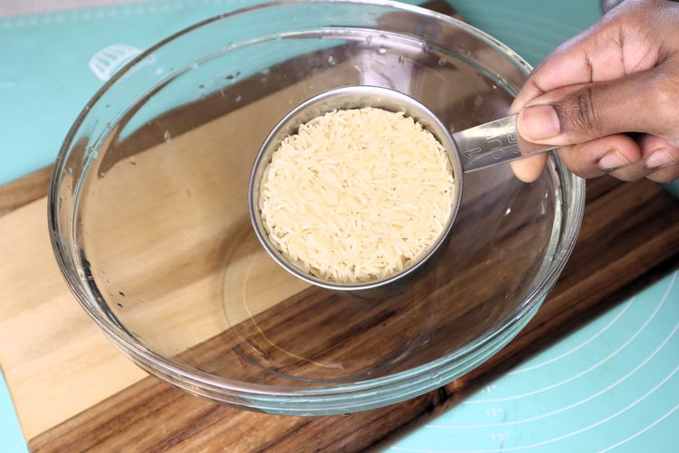 Step 1.1: Soak 2 cup of basmati rice in water for about 20 minutes