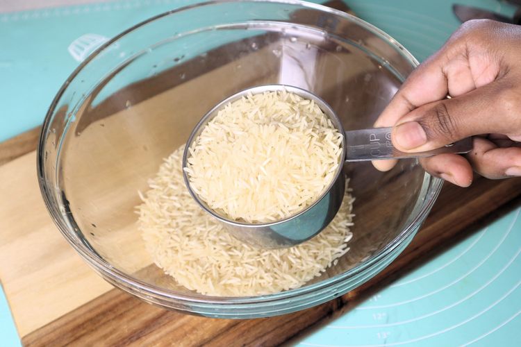 Step 1.2: Soak 2 cup of basmati rice in water for about 20 minutes
