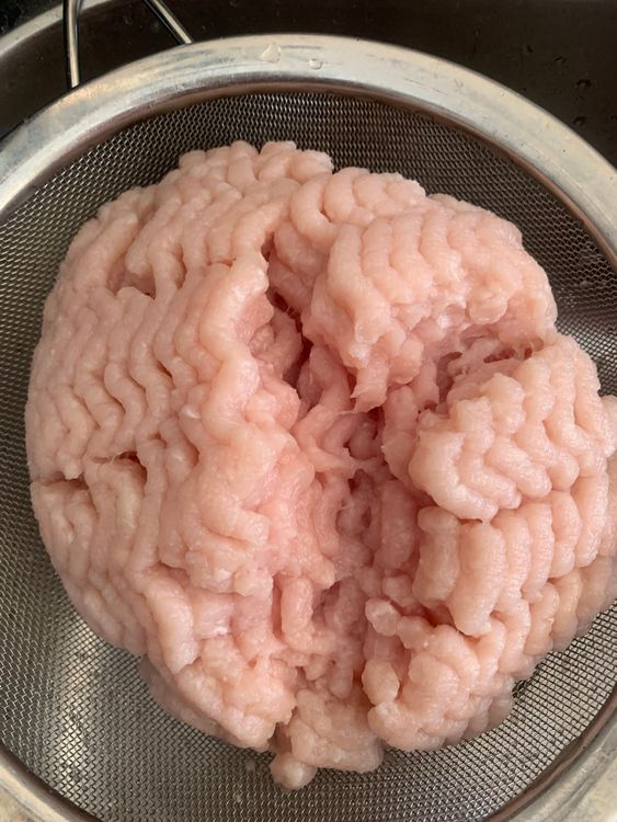 Step 2.1: Add the minced meat and mix well