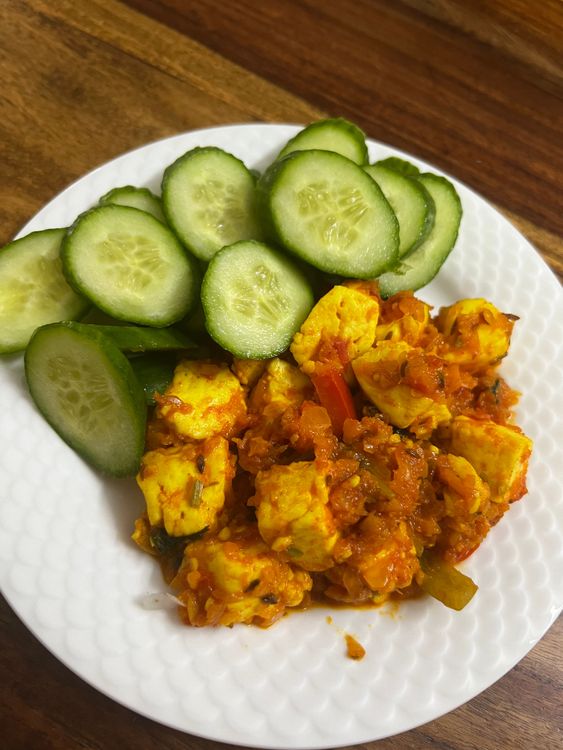 Kadhai Paneer with Cucumber Salad recipe