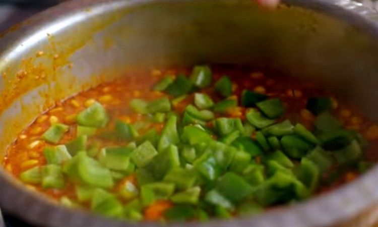 Step 1.1: Add diced capsicum and thick coconut milk