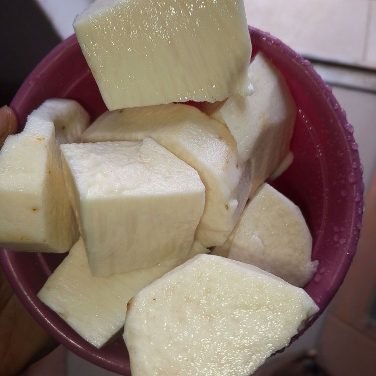 Step 1.2: Peel the yam and dice it into several chunks