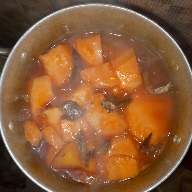 Step 1.1: Add the seasoning cube, prawn, dried fish, curry, and salt to taste base on prefrence