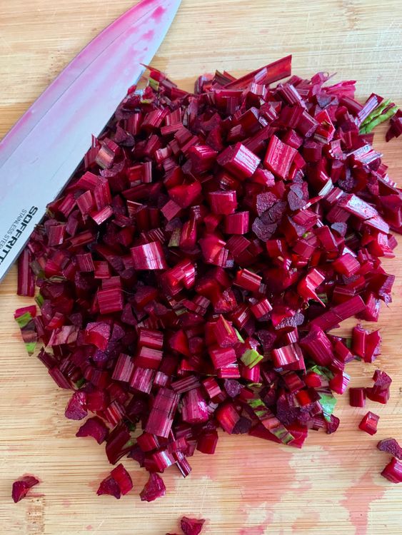 Step 1.1: Separate the stems from the leaves