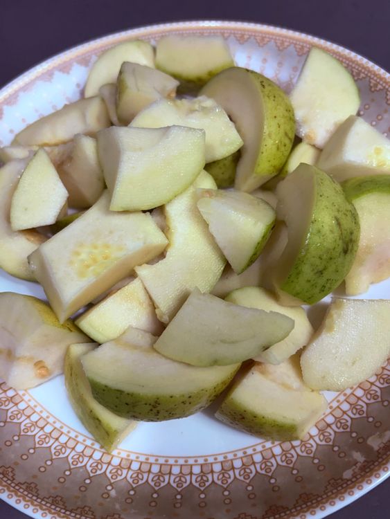 Step 1.1: Wash the guavas, chop them into pieces, and remove any large, hard seeds if present