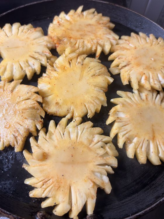 Step 4.1: Place pineapple slices in a single layer (cook in batches if needed)