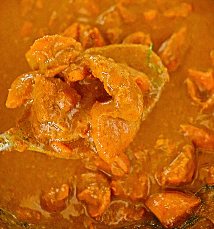Step 4.1: Gradually add hot water to adjust the gravy’s consistency—season with salt, sugar, and lemon juice (optional)