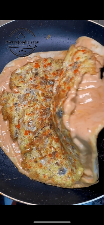 Step 2.5: Flip your egg and place your Sharwama bread ontop, flip it over and allow to toast a little