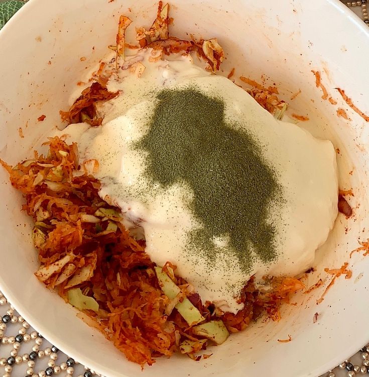 Step 2.1: Stir in yogurt and mint powder