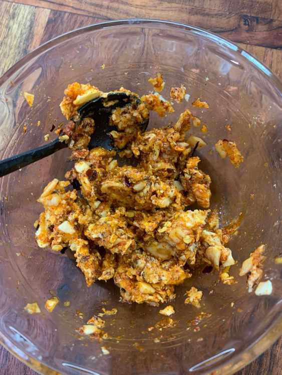 Step 2.1: In a small bowl, mix softened butter with minced garlic, lemon zest, chilli flakes, roasted cumin powder, Kashmiri red pepper, maple syrup, salt, and black pepper
