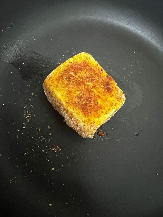 Step 1.3: Put in the frying pan and cook till it becomes crispy from all sides
