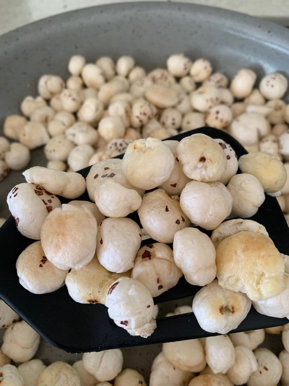 Step 1.1: Dry roast Makhana (foxnuts) until crispy, then set them aside