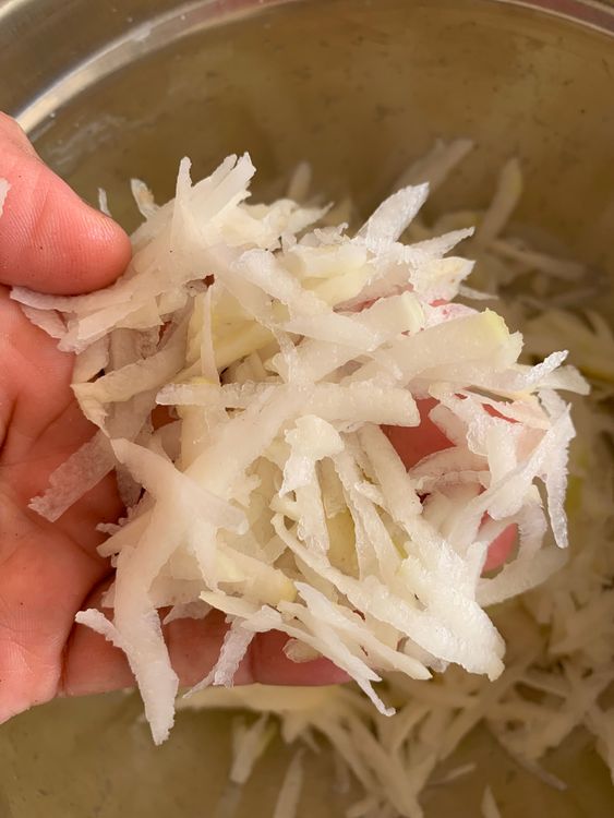 Step 1.1: Rinse and squeeze out water, then pat them dry
