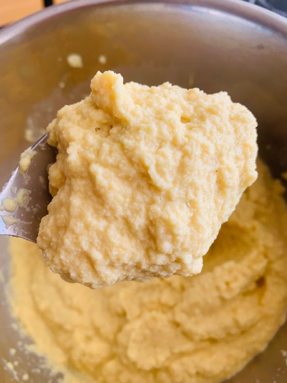 Step 2.1: Grind the soaked dal with green chilli and ginger into a thick, smooth paste, adding water as needed
