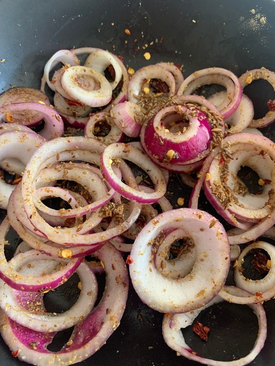Step 3.1: Add chilli flakes, chaat masala, coriander powder, black salt, roasted cumin powder, and salt