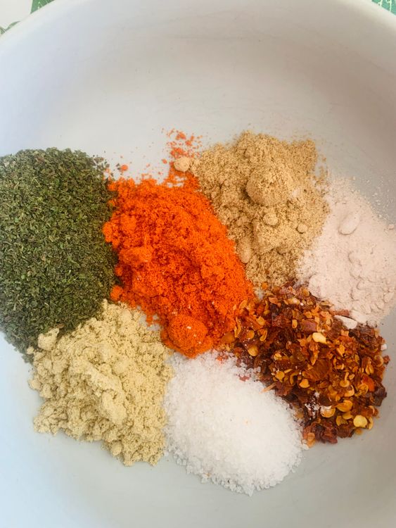 Step 1.1: In a small bowl, combine Kashmiri chilli powder, amchur powder, chilli flakes, salt, chat masala powder, black salt, and mint powder