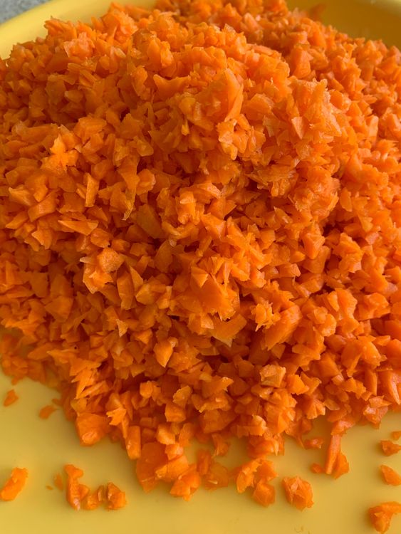 Step 1.1: Wash, peel, and finely grate or chop the carrots